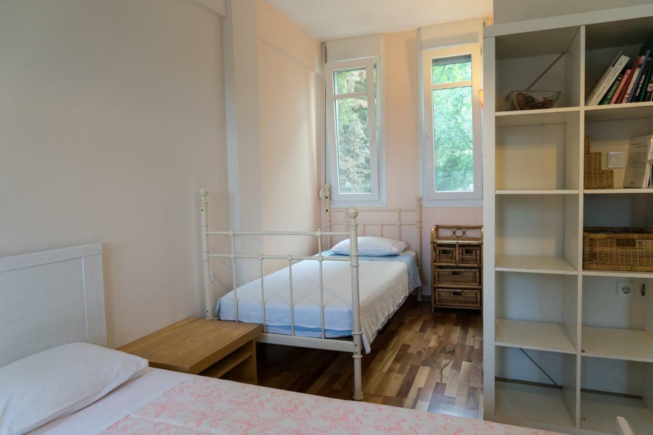 Lovely Apartm.Near Airport Kardiá Eksteriør bilde